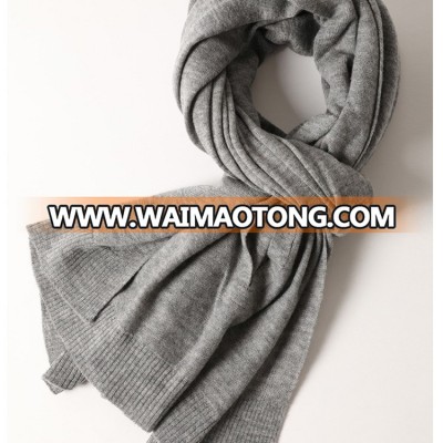 Fashionable warm mercerized wool hollowed-out knitted with a pure color shawl